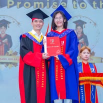 Học sinh hoạt động ngoại khóa